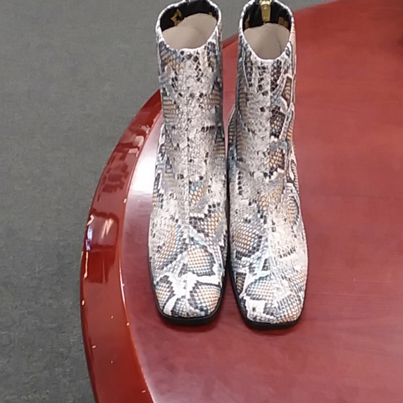 Madison Scotch ladies boots - Picture 4 of 4